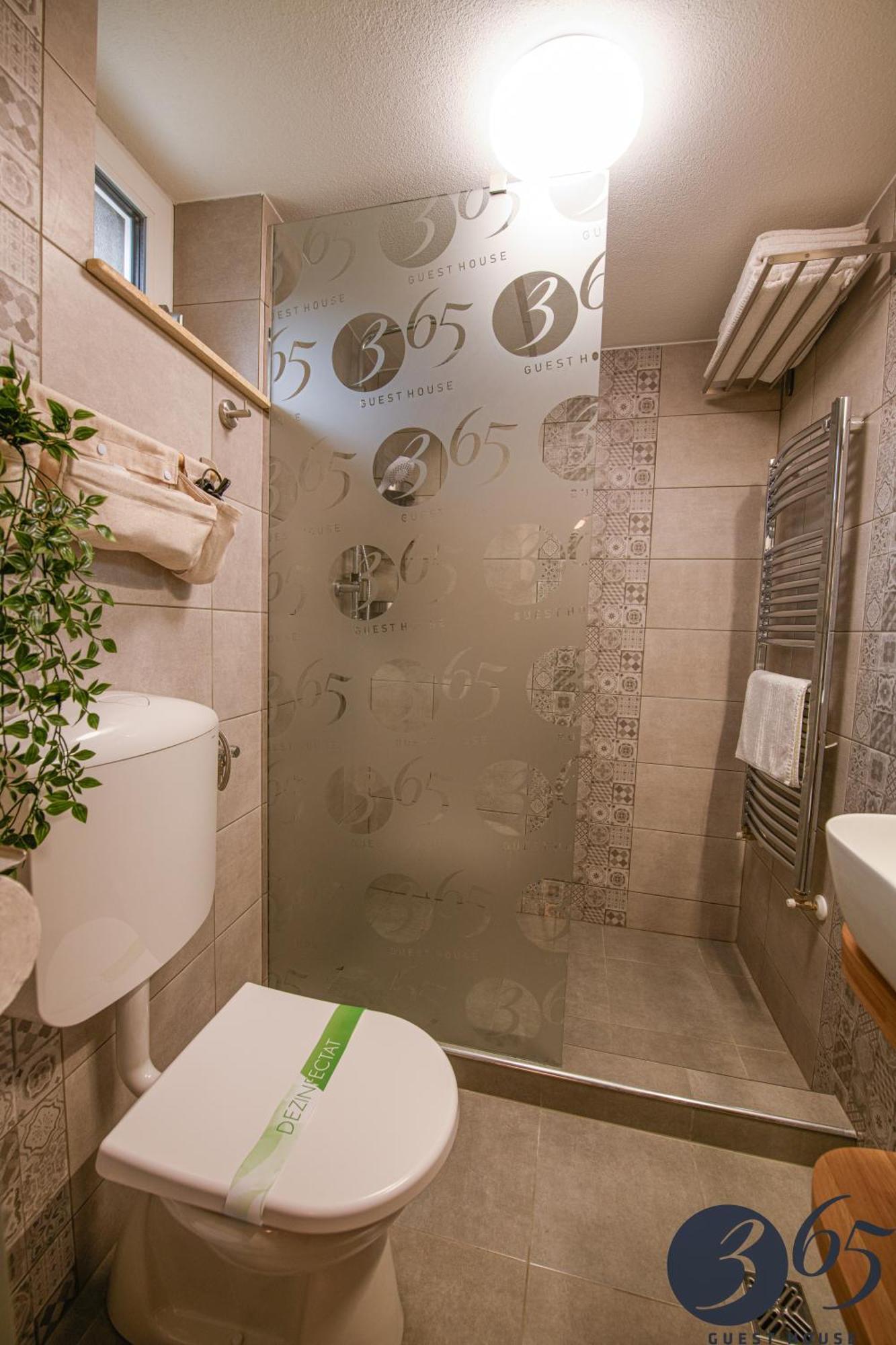 365 Guest House Hunedoara Exterior foto